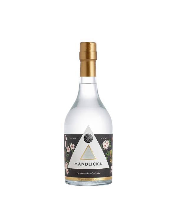 Ratafia Almond Spirit Mandlička 33 Ratafia Almond Spirit Mandlička 33