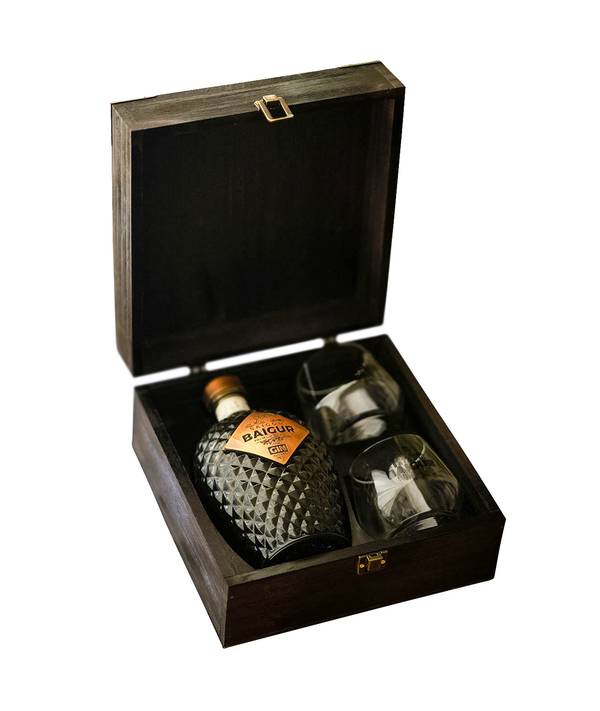 Saigon Baigur Dry Gin Gift Box 43 Saigon Baigur Dry Gin Gift Box 43