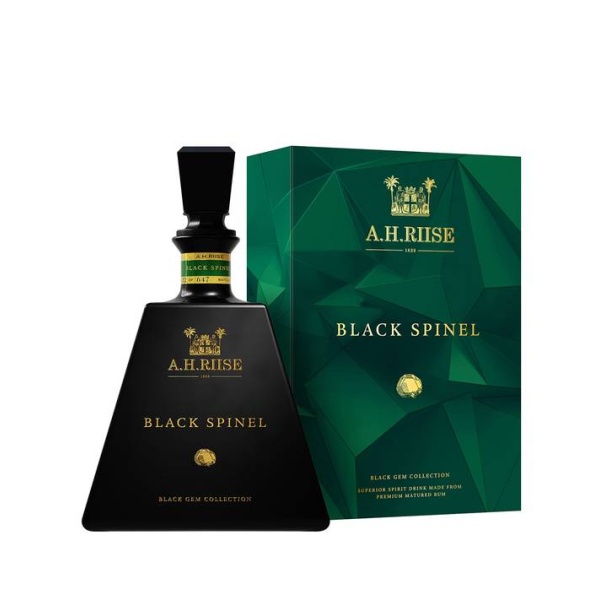 A.H. Riise Black Spinel 46